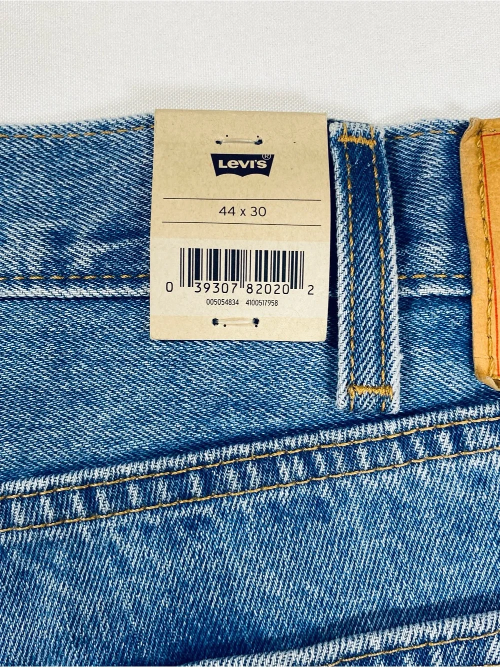 Levi’s 505 Regular Fit Jeans Mens 44x30 Medium Wash Blue 100% Cotton NWT
